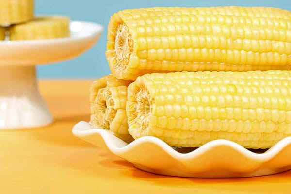 甜玉米、老玉米、糯玉米，哪种玉米营养好？